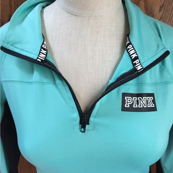 Victoria Secret Pink Ultimate Half Zip
XS. - Picture 2 of 6